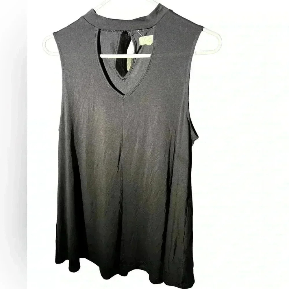 Cupid Brand Women's Sz L Sexy Collared V-Neck A-Line Stretchy Black Blouse‎